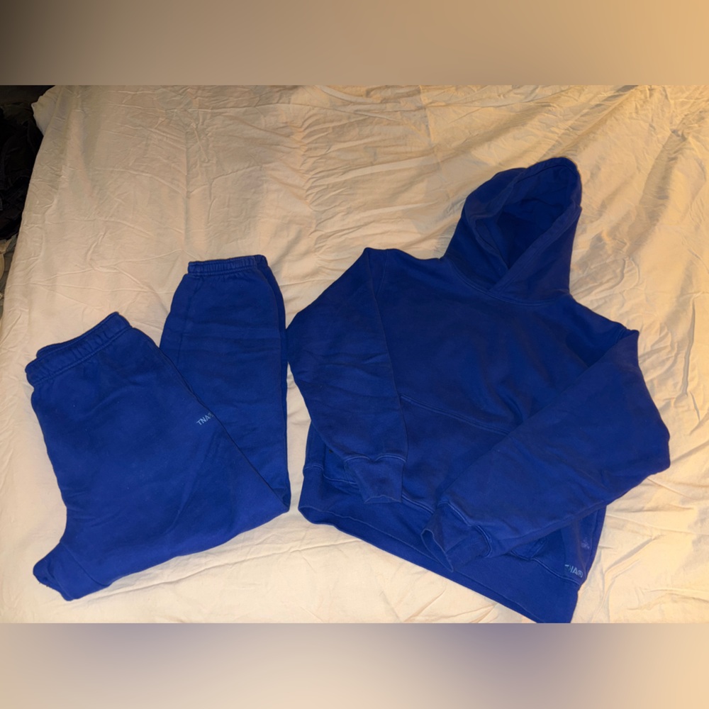 ARITZIA TNA Cozy Fleece Set